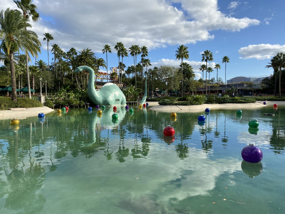 echo-lake-christmas-ornaments-hollywood-studios-11032020-1254025