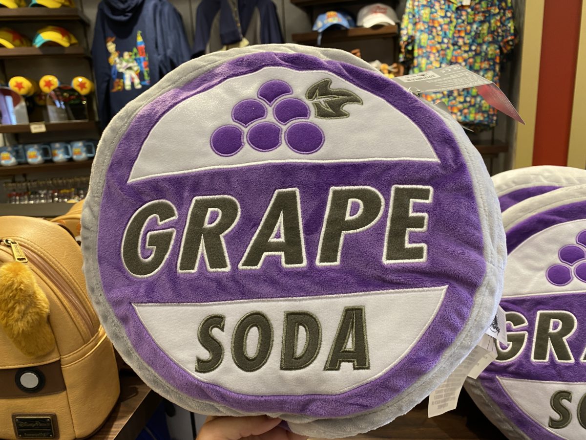 grape-soda-pillow-hollywood-studios-11032020-7931970