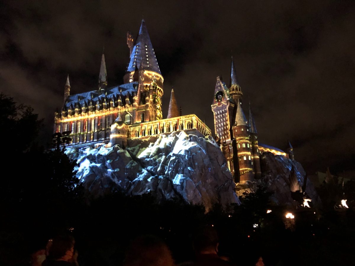 hogwarts-lit-up-7-4378580