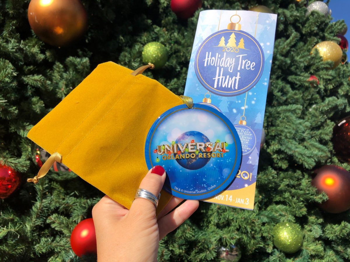 holiday-tree-hunt-map-ornament-shrek-universal_14