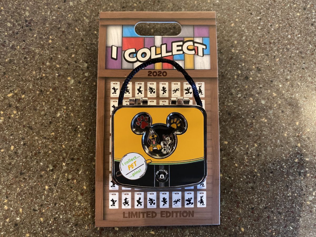 i-collect-pets-limited-edition-pin-magic-kingdom-11012020-4807709