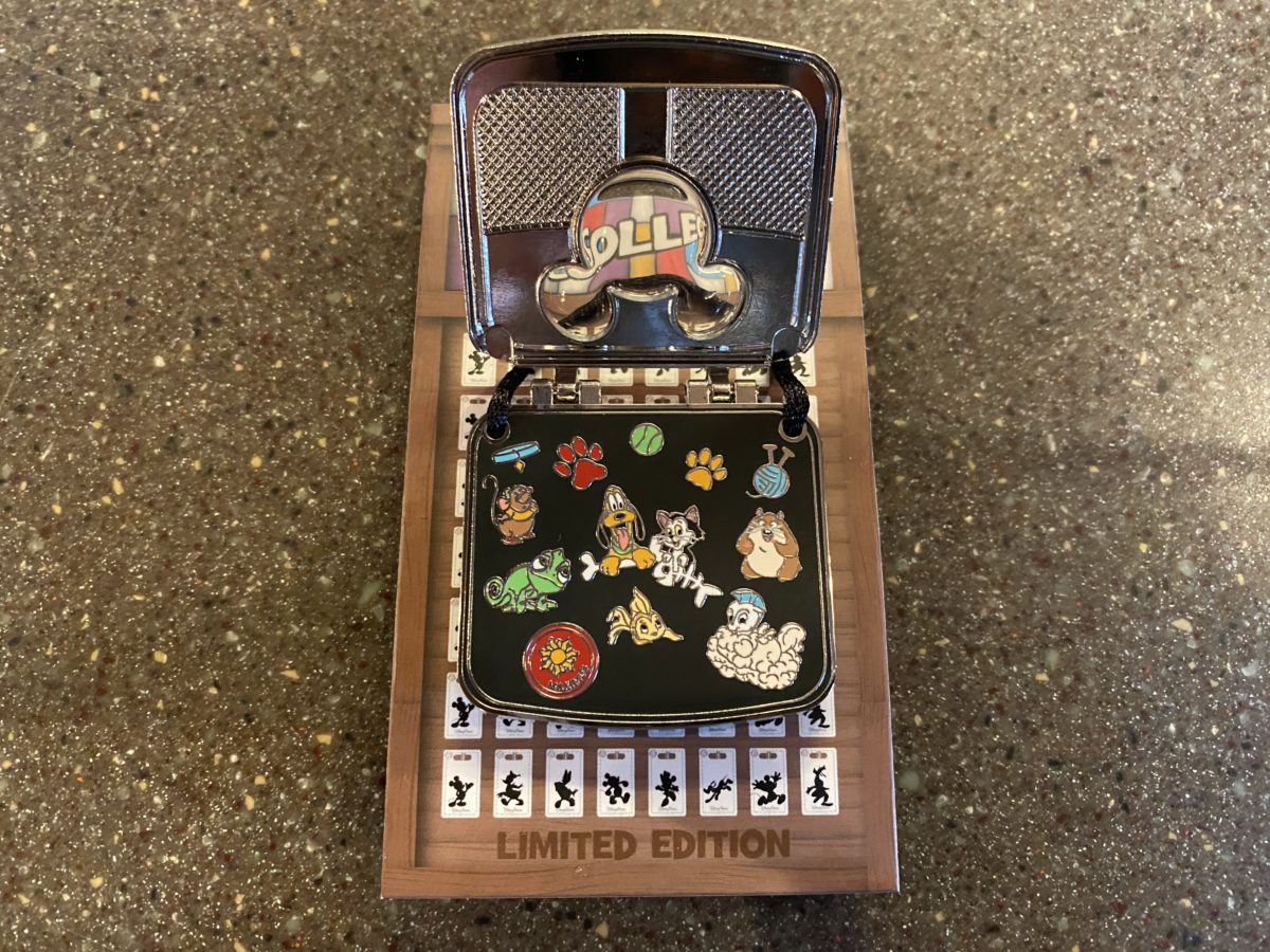 i-collect-pets-limited-edition-pin-open-magic-kingdom-11012020-6930849