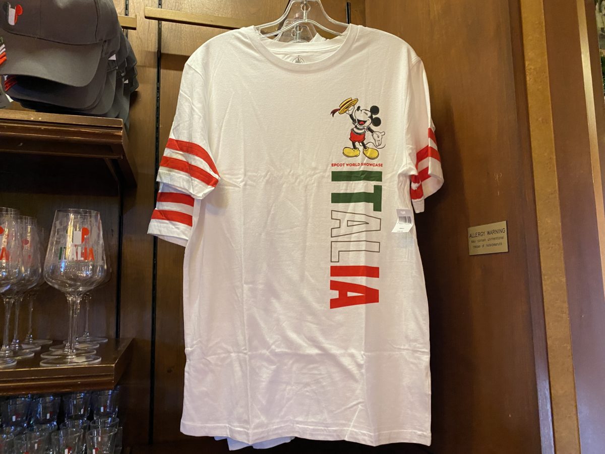 italia-ringer-shirt-italy-pavilion-epcot-11272020-1116682