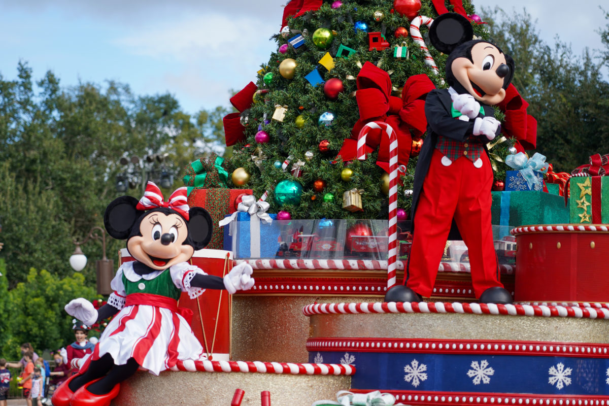 mickey-friends-cavalcade-11-21-20-1-7380777