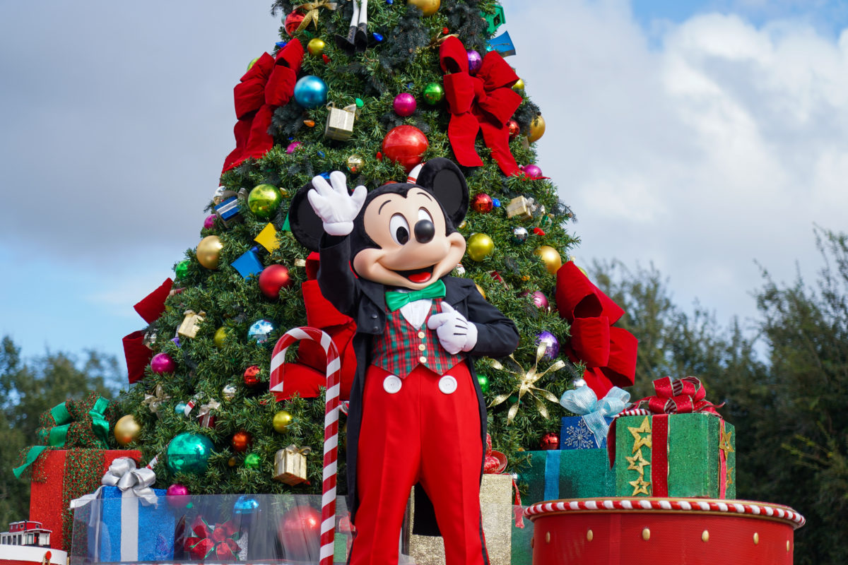 mickey-friends-cavalcade-11-21-20-2-4000216