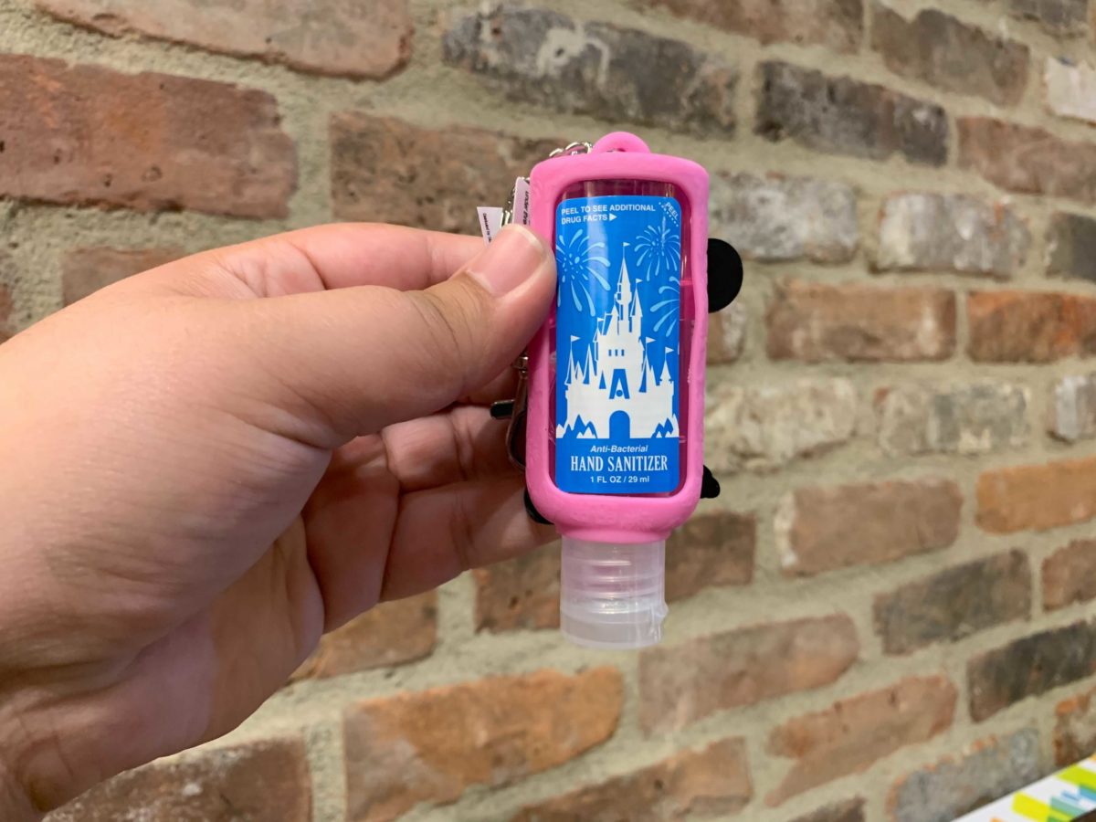 minnie-keychain-back