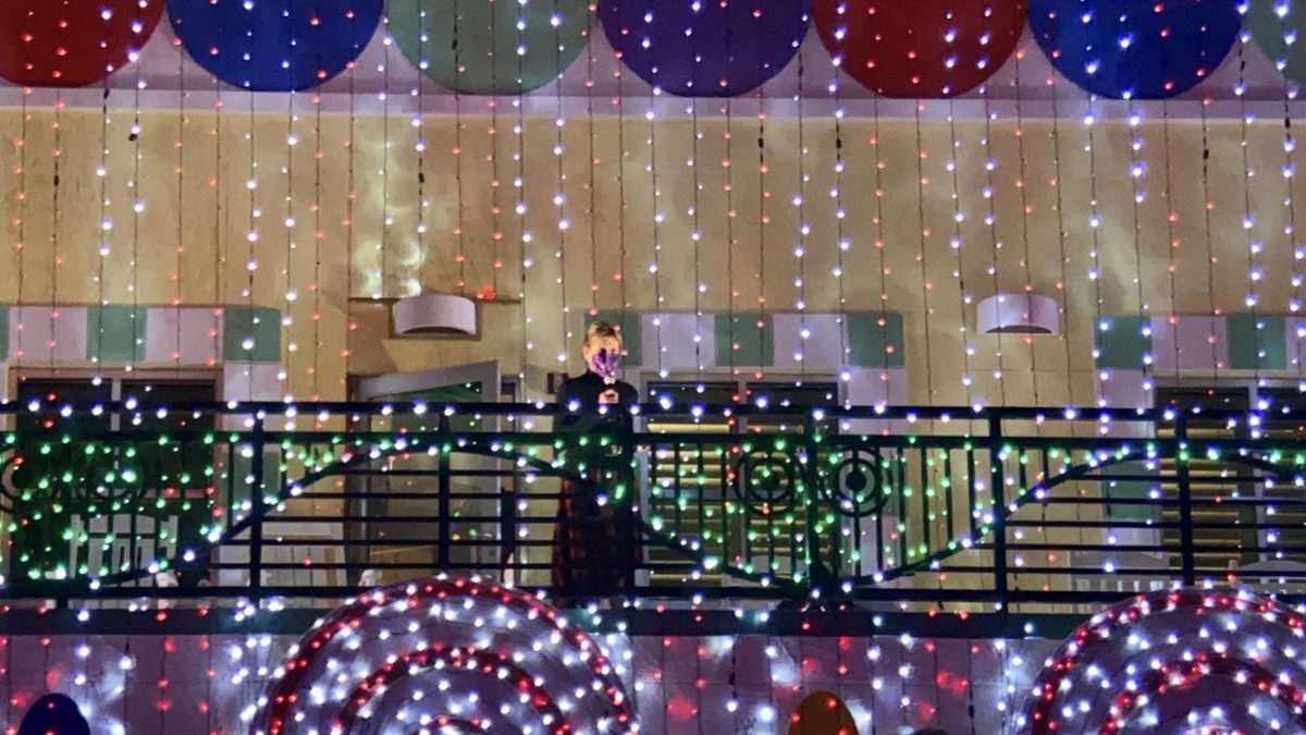 night-of-a-million-lights-give-kids-the-world-media-2020_35