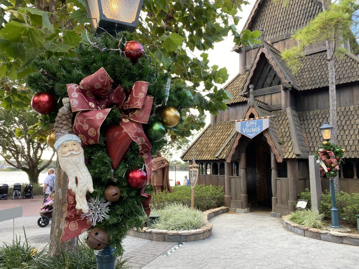norway-pavilion-christmas-decorations-4-epcot-11182020-9283217