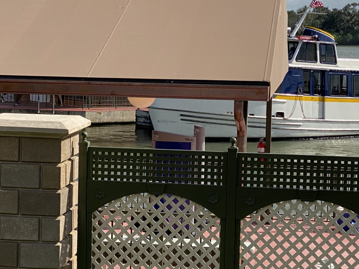 resort-boat-launch-2-contactless-security-scanner-installed-magic-kingdom-11192020-5048809