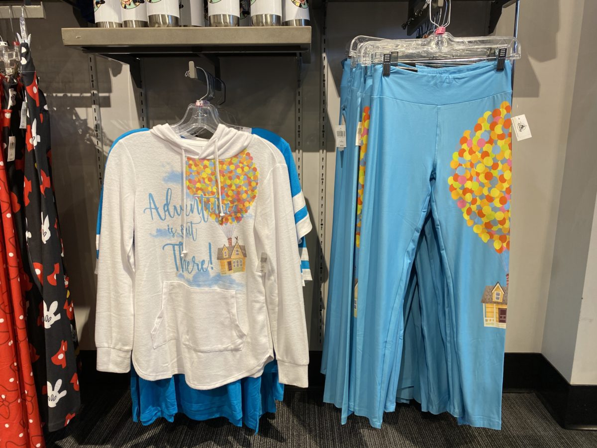 up-clothing-set-epcot-11112020-4508667