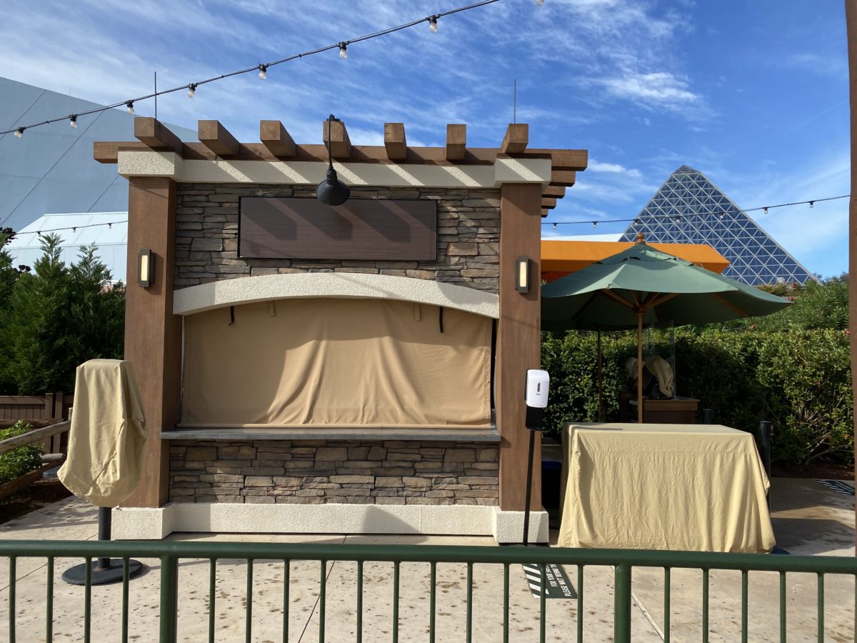 waffles-booth-sign-removed-epcot-11272020-4997658