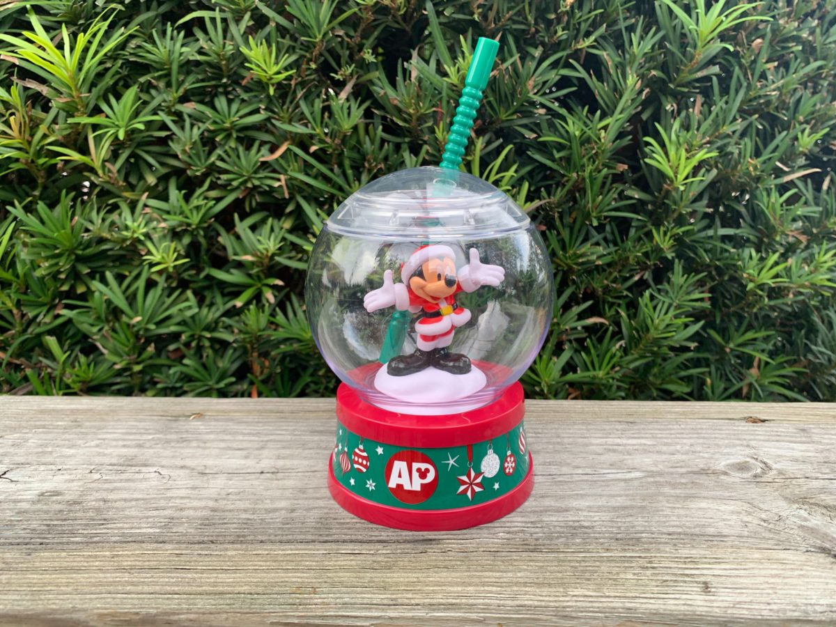 NEW Disney Parks 2020 Christmas Santa Mickey Passholder AP Snow globe Sipper Cup 