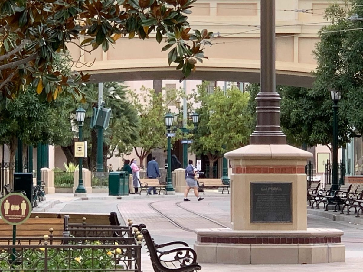 buena-vista-street-cast