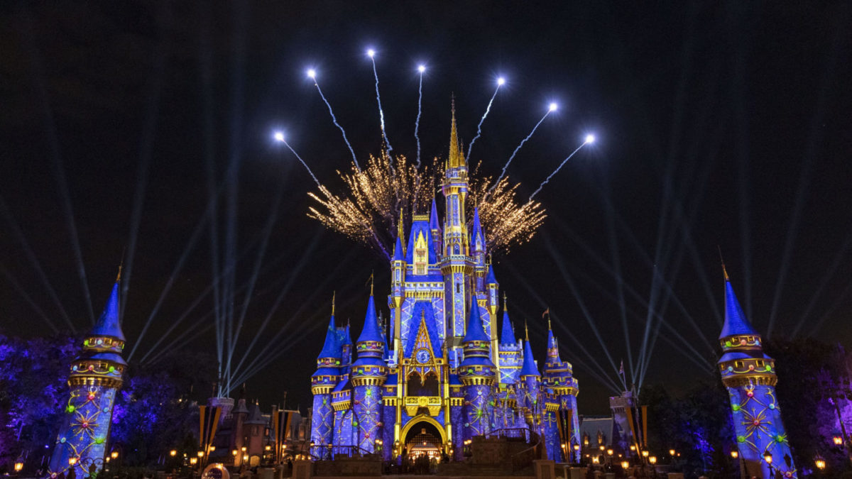 BREAKING Fireworks Return to Walt Disney World with LowLevel Bursts