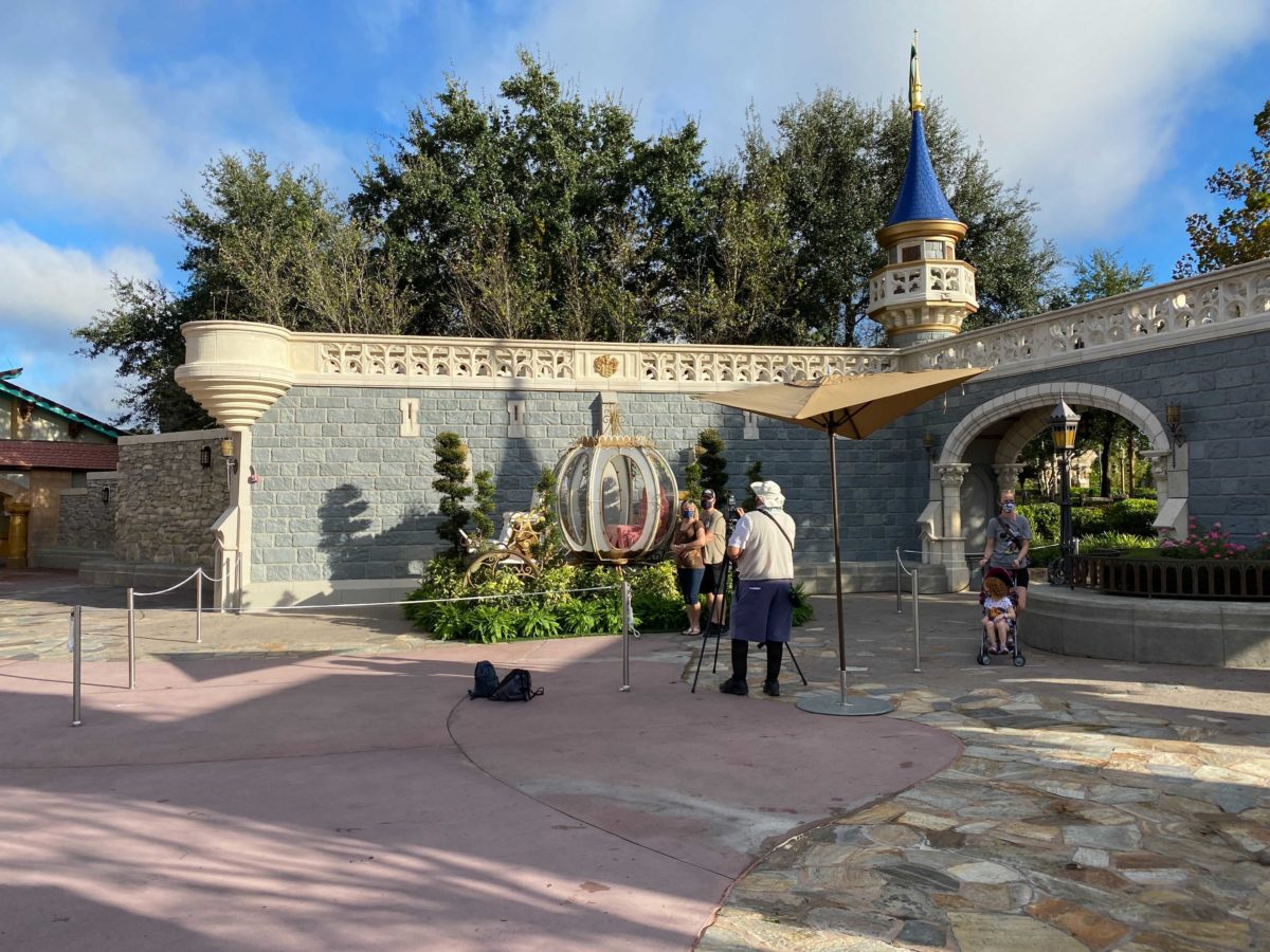 cinderella-carriage-photopass-0