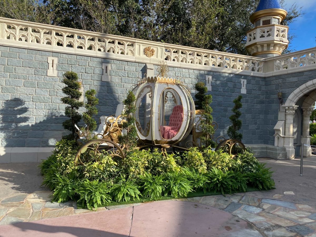 cinderella-carriage-photopass-4