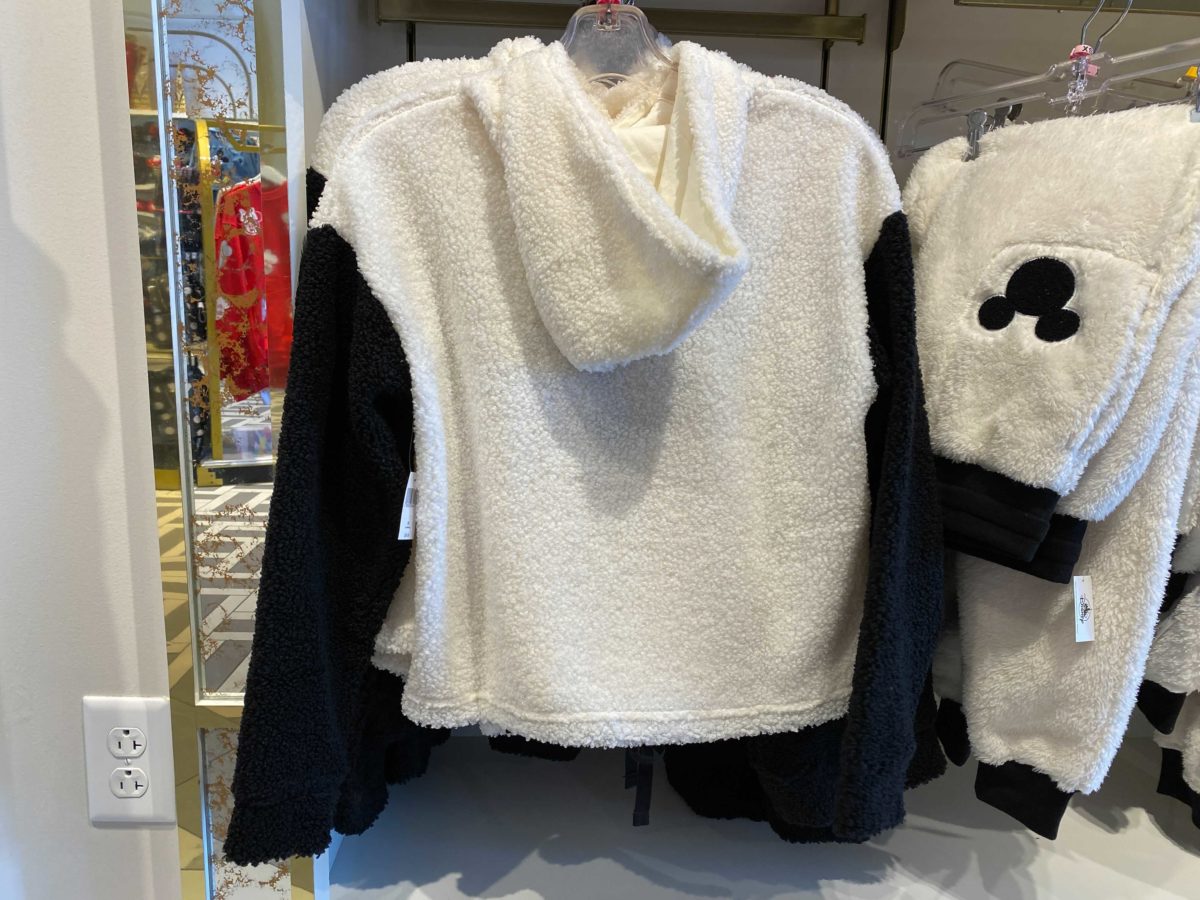 dalmatian-sherpa-sweater-10