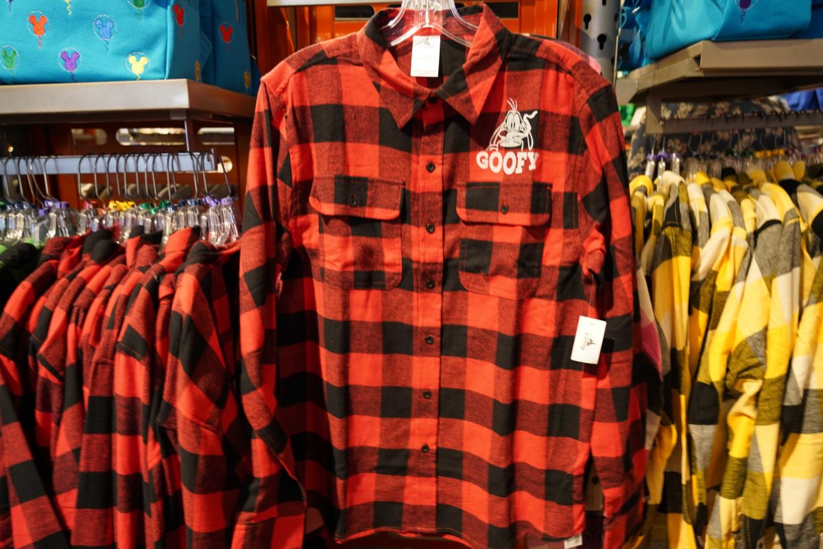 flannel-character-shirts-mickey-minnie-goofy-pluto-7-2048024