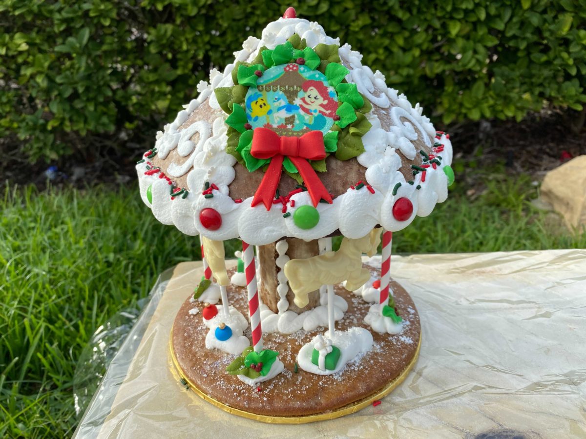 gingerbread-carousel-outside-4