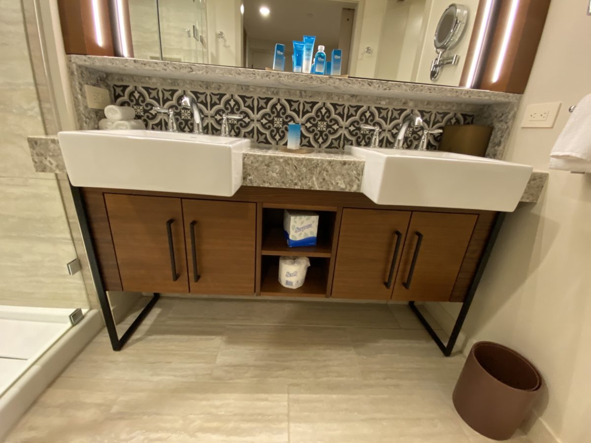 gran-destino-tower-room-tour-1586