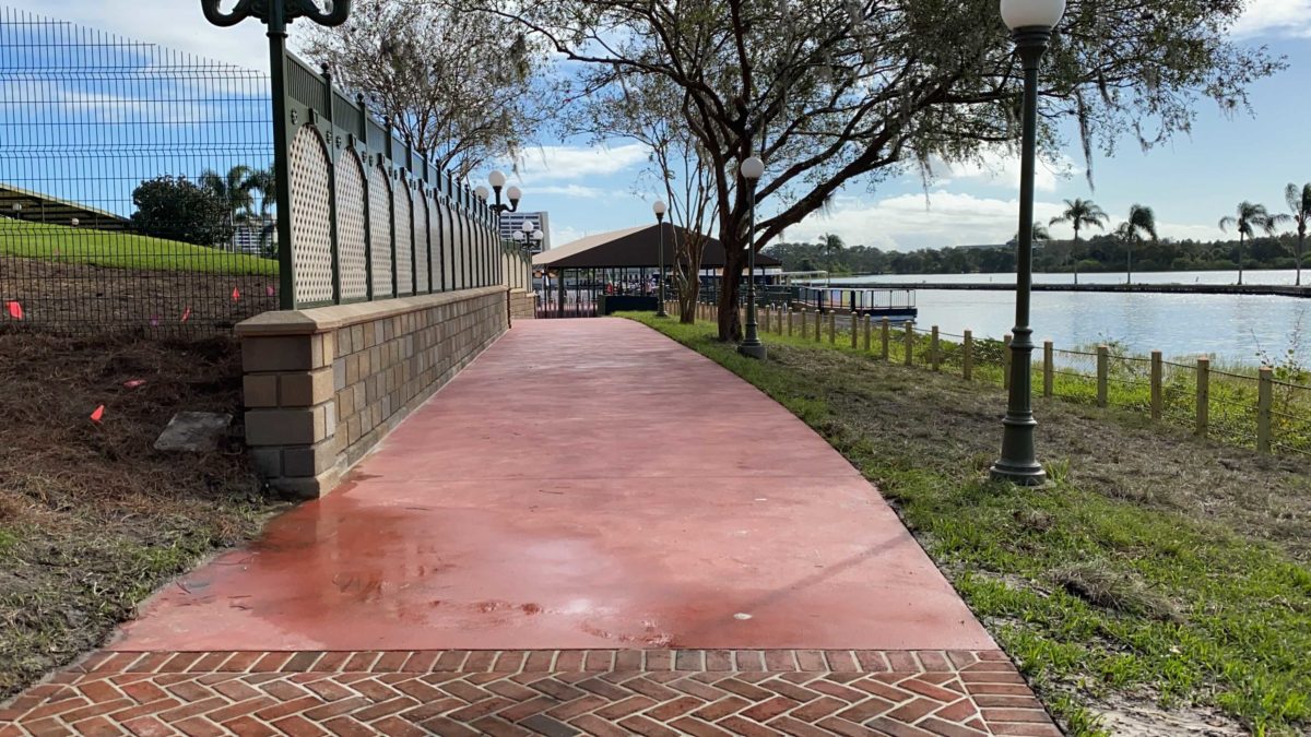 grand-floridian-walkway-39