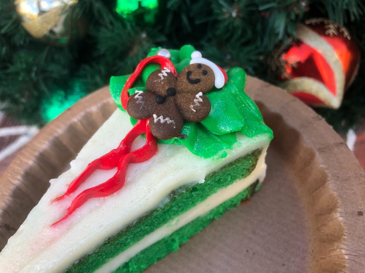 holiday-wreath-cake-treat-trail-universal-studios-florida-7-1525622