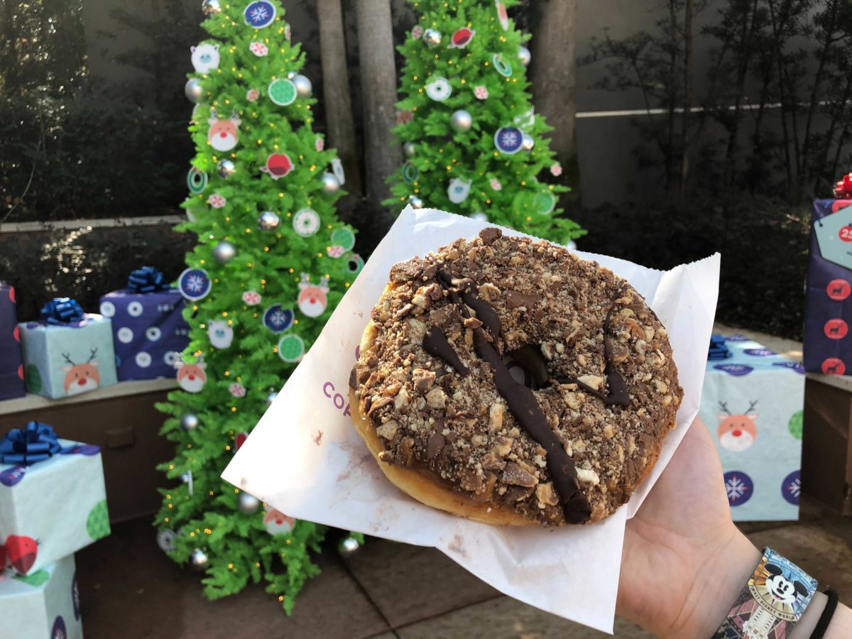 joffreys-caramel-tinsel-coffee-donut-6-3827644