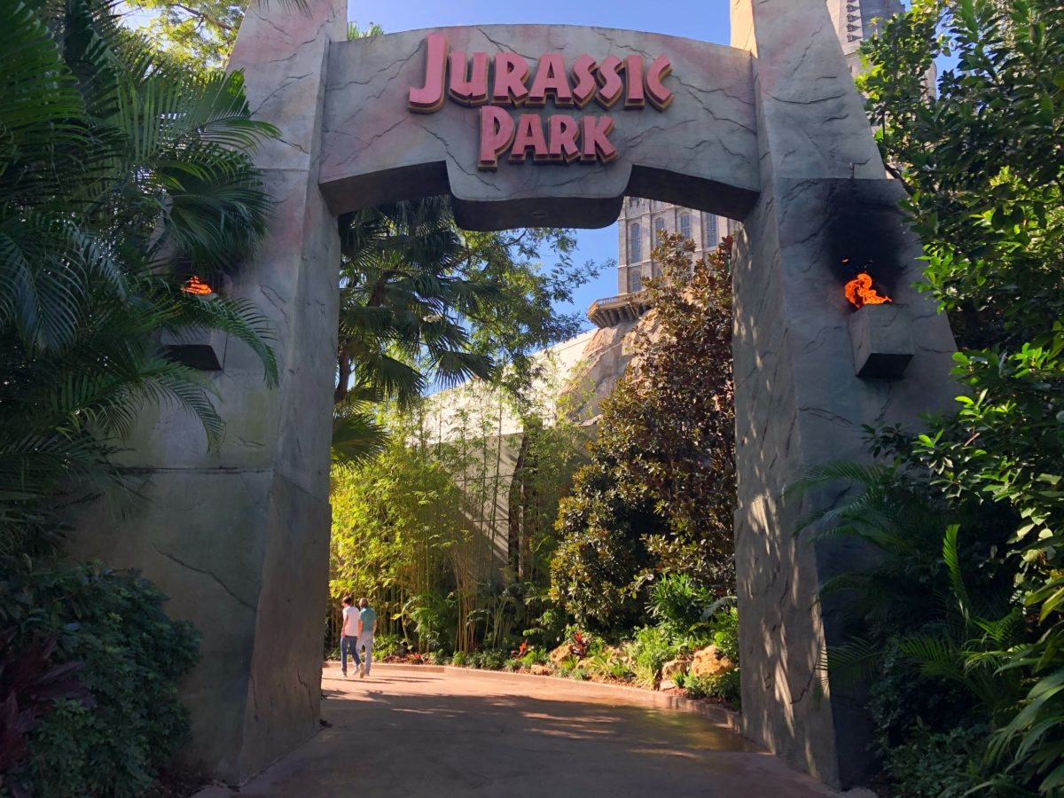jurassic-park-hogwarts-walls-down-1