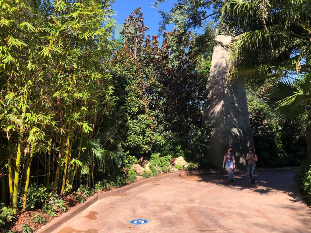 jurassic-park-hogwarts-walls-down-9