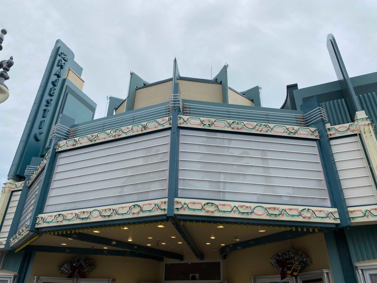 legends-of-hollywood-majestic-marquee-uncovered-1