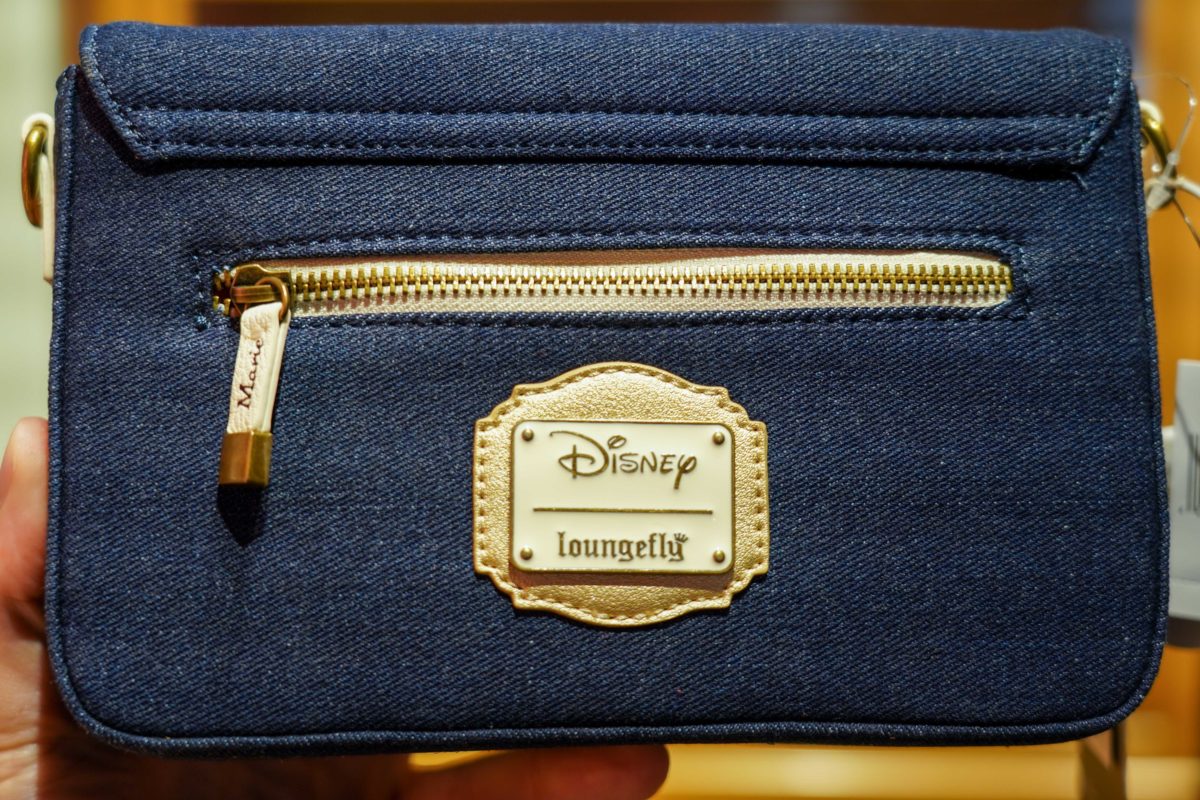 loungefly-aristocats-denim-wristlet-2-4545248
