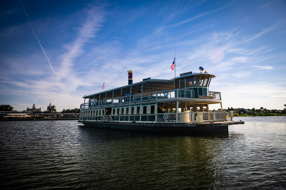 magic-kingdom-ferryboat