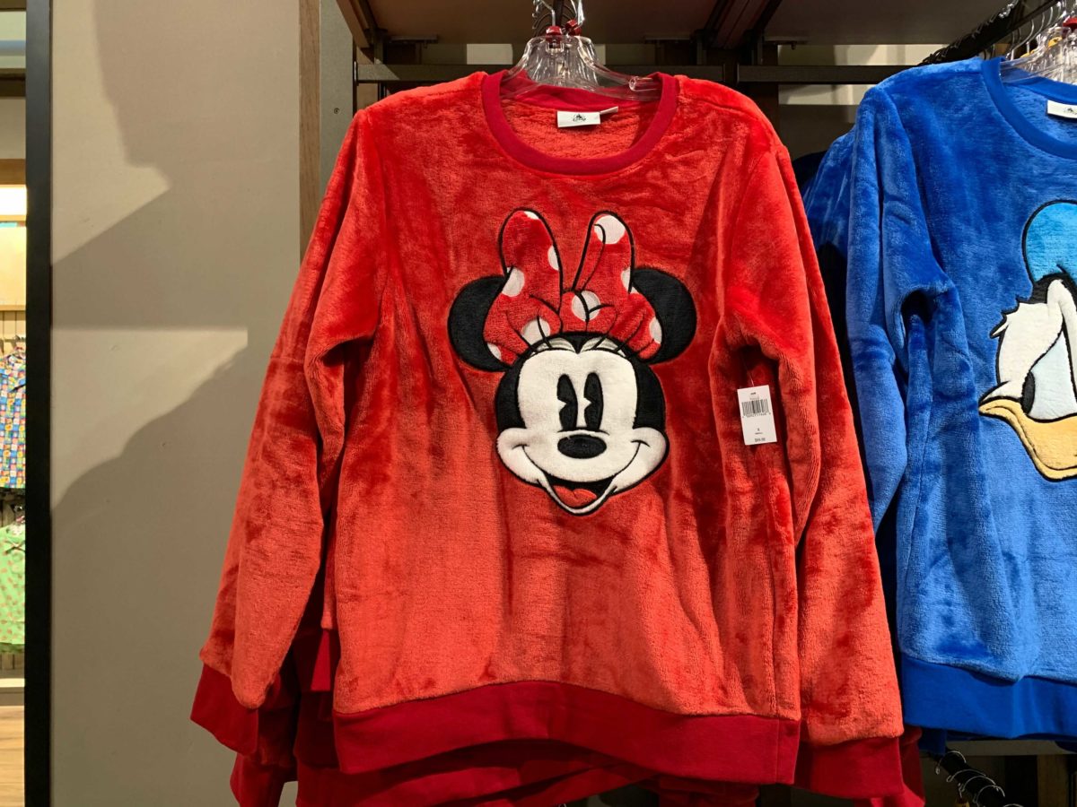 mickey-minnie-donald-velour-sweatshirts-2