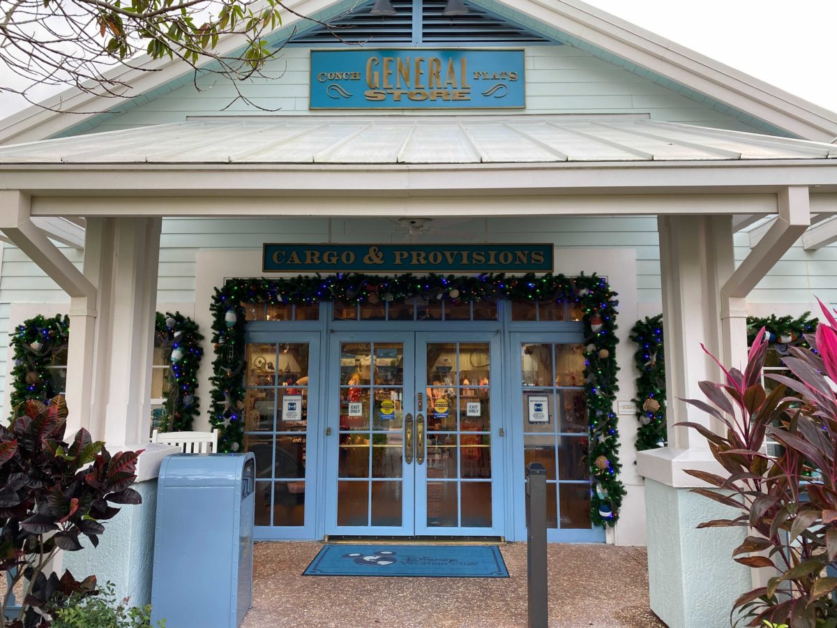 old-key-west-conch-flats-general-store-christmas