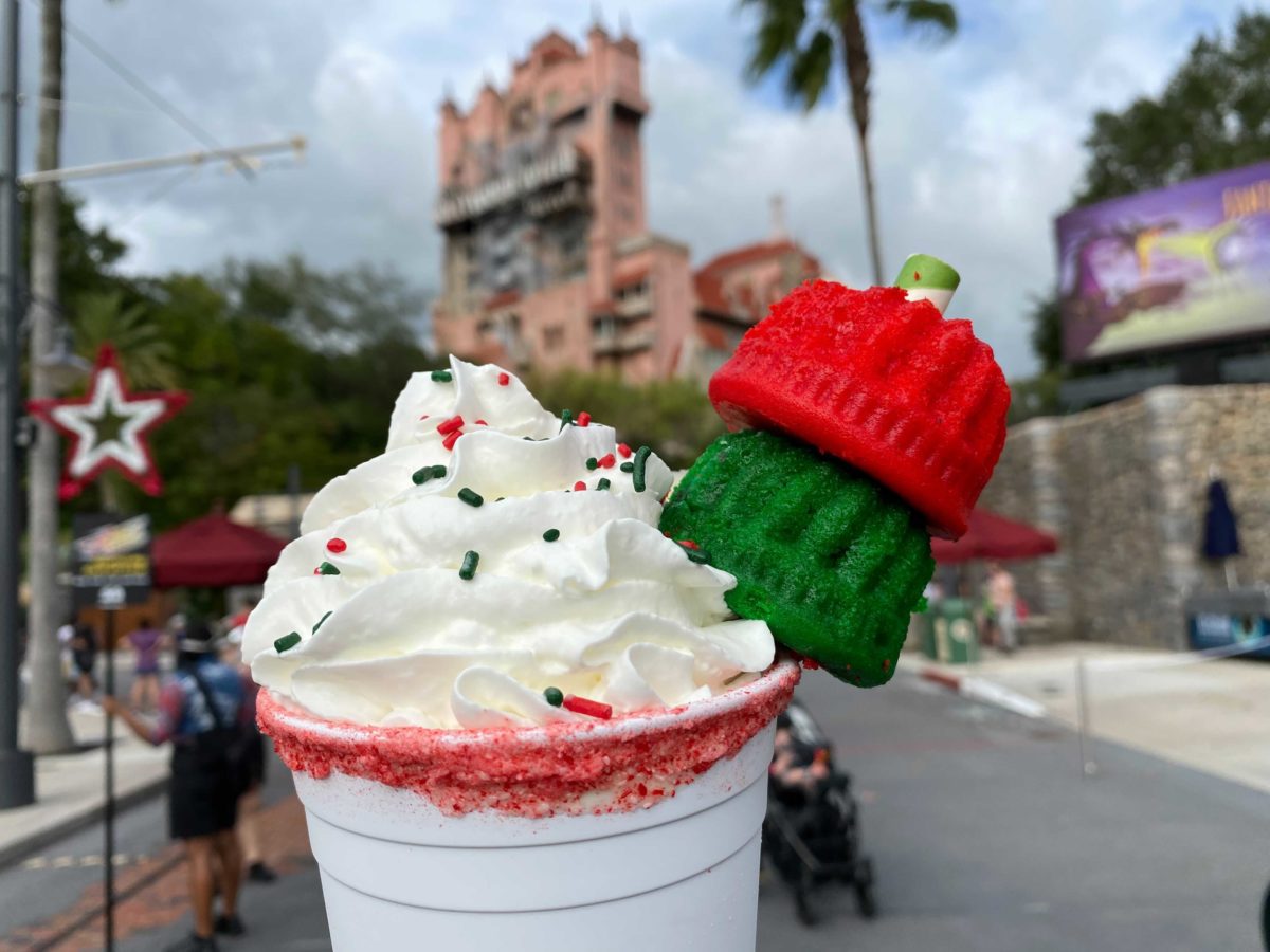 peppermint-bundt-cake-shake-4-3774234