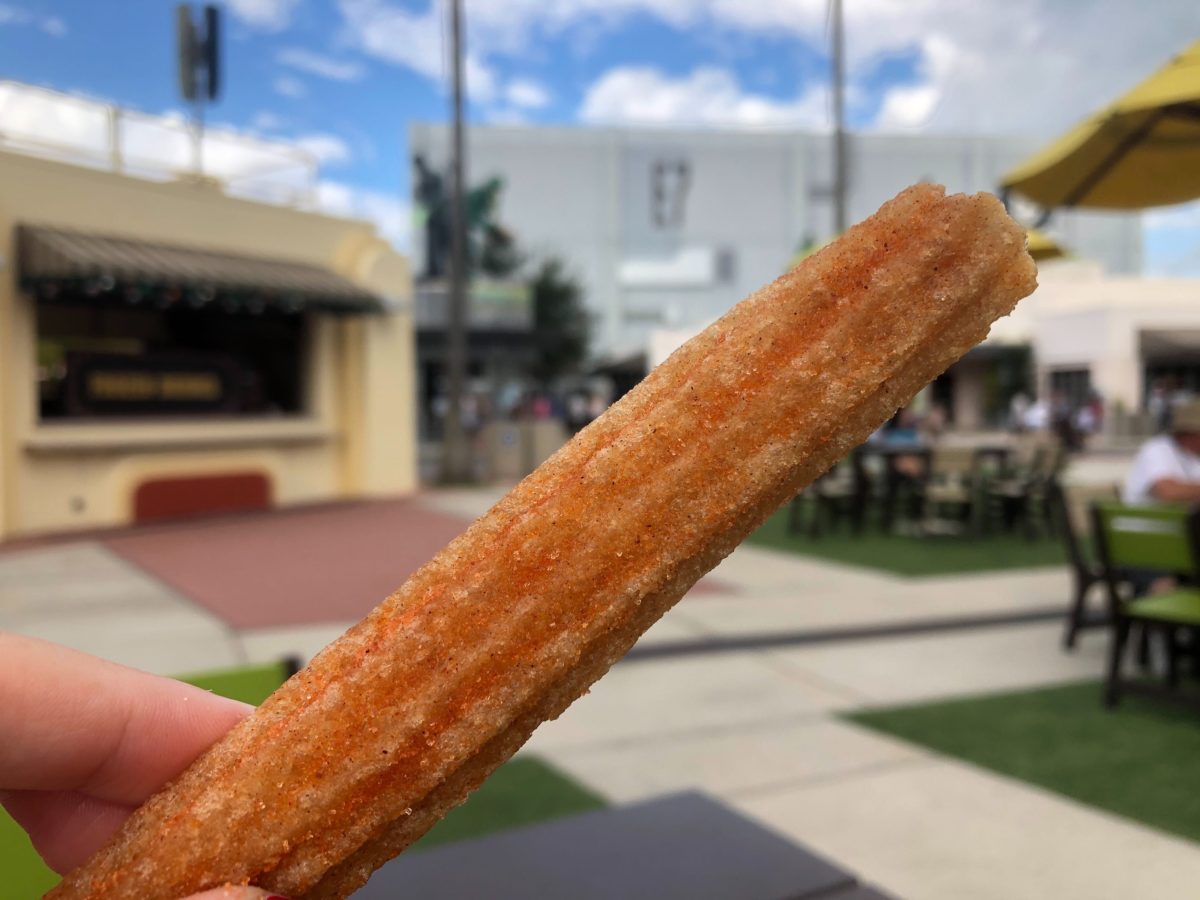 pumpkin-spice-churro-usf-universal-holiday-treat-trail-2-8225806
