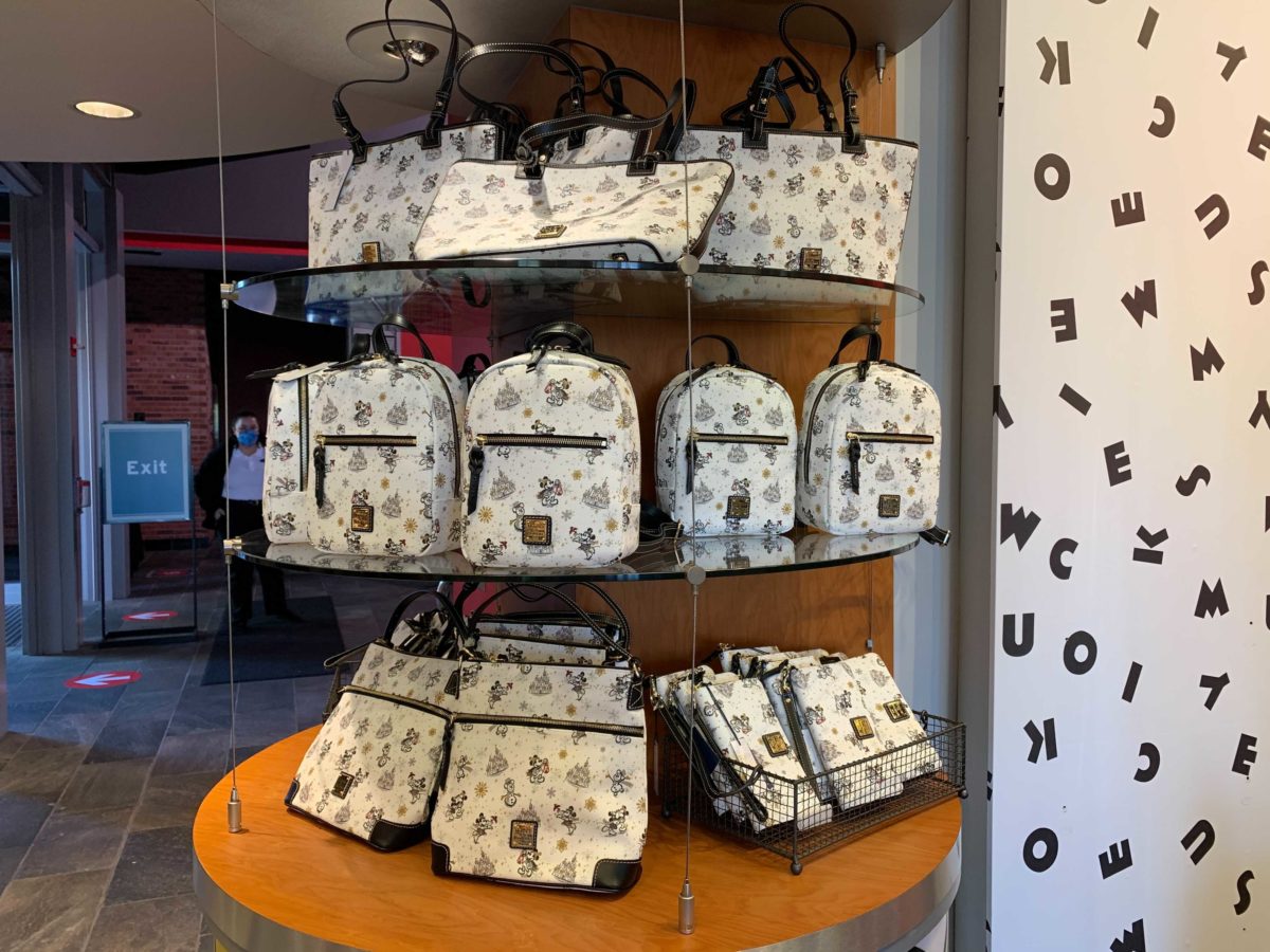 silver-gold-holiday-dooney-bourke-display