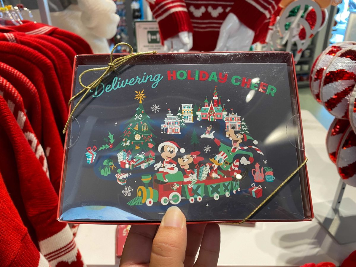star-traders-christmas-merch-18