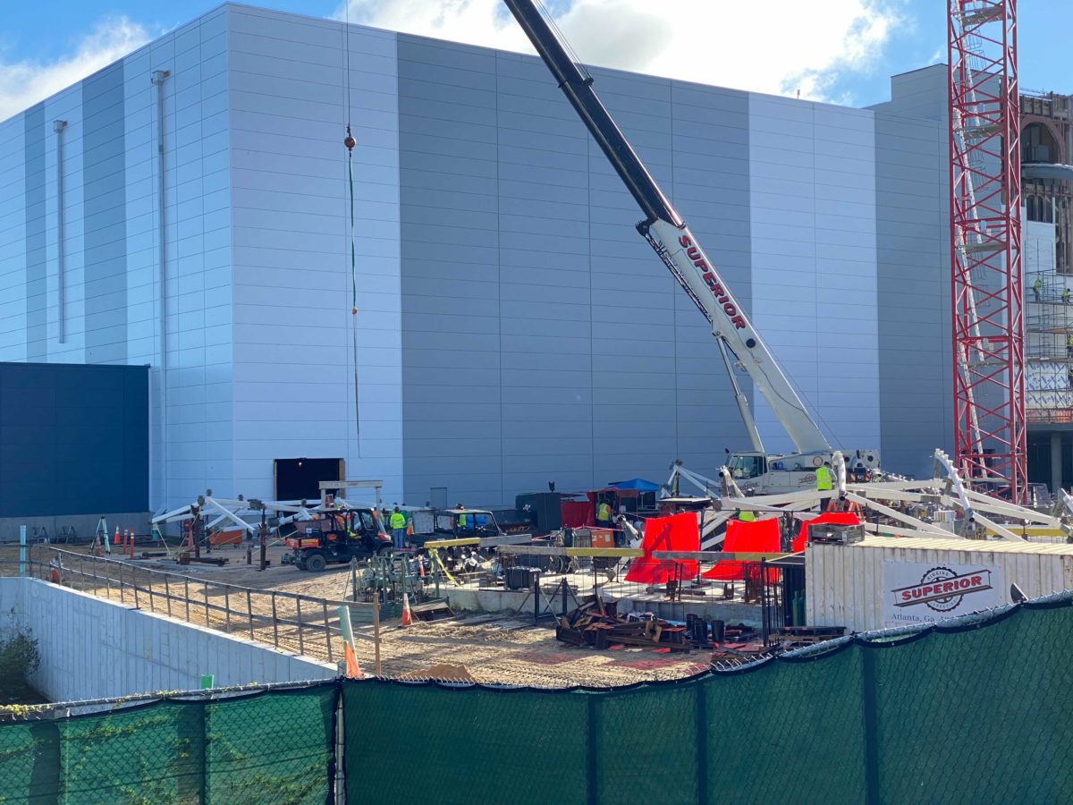 tron-construction-11-23-10