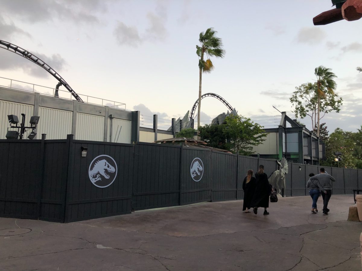 universal-islands-of-adventure-jurassic-world-velocicoaster-kiosk-11-19-20-churro-stand-7-2362510