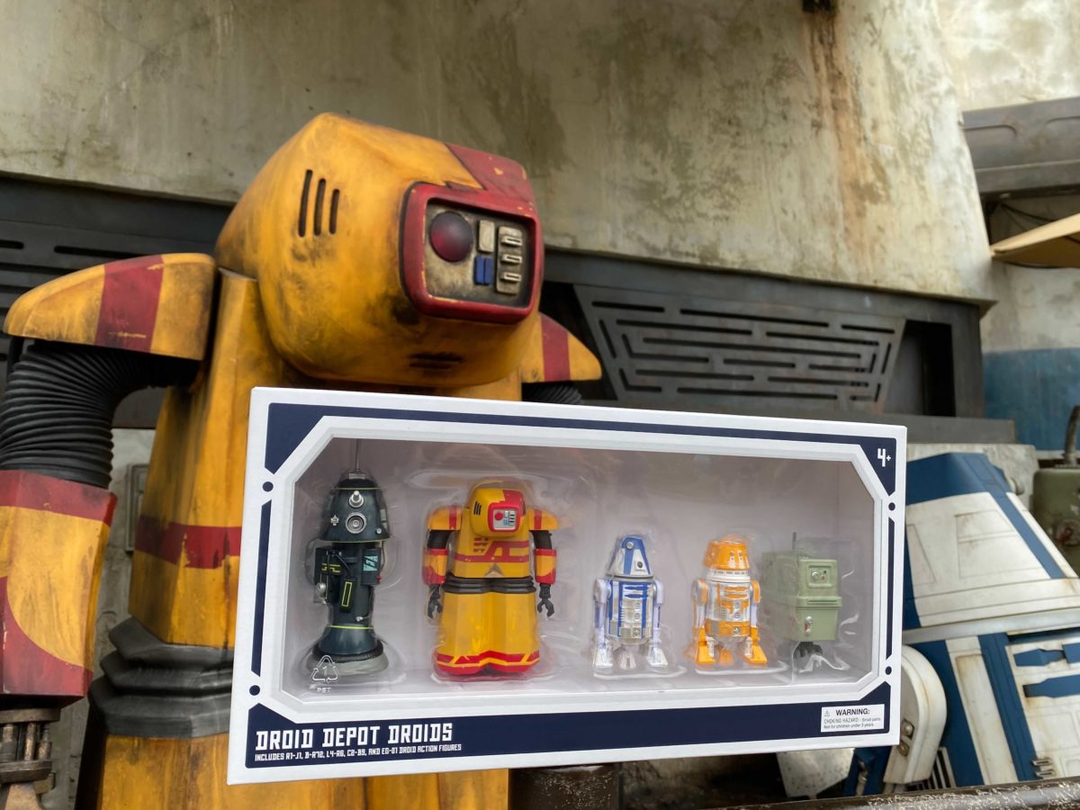 wooden-boba-fett-droid-depot-figure-set-2020_7