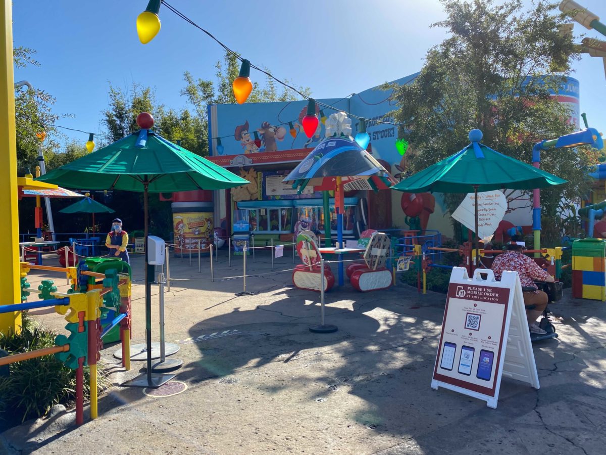 woody's lunch box hollywood studios