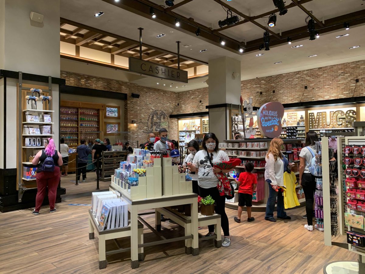world-of-disney-downtown-disney-district-reduced-capacity-9
