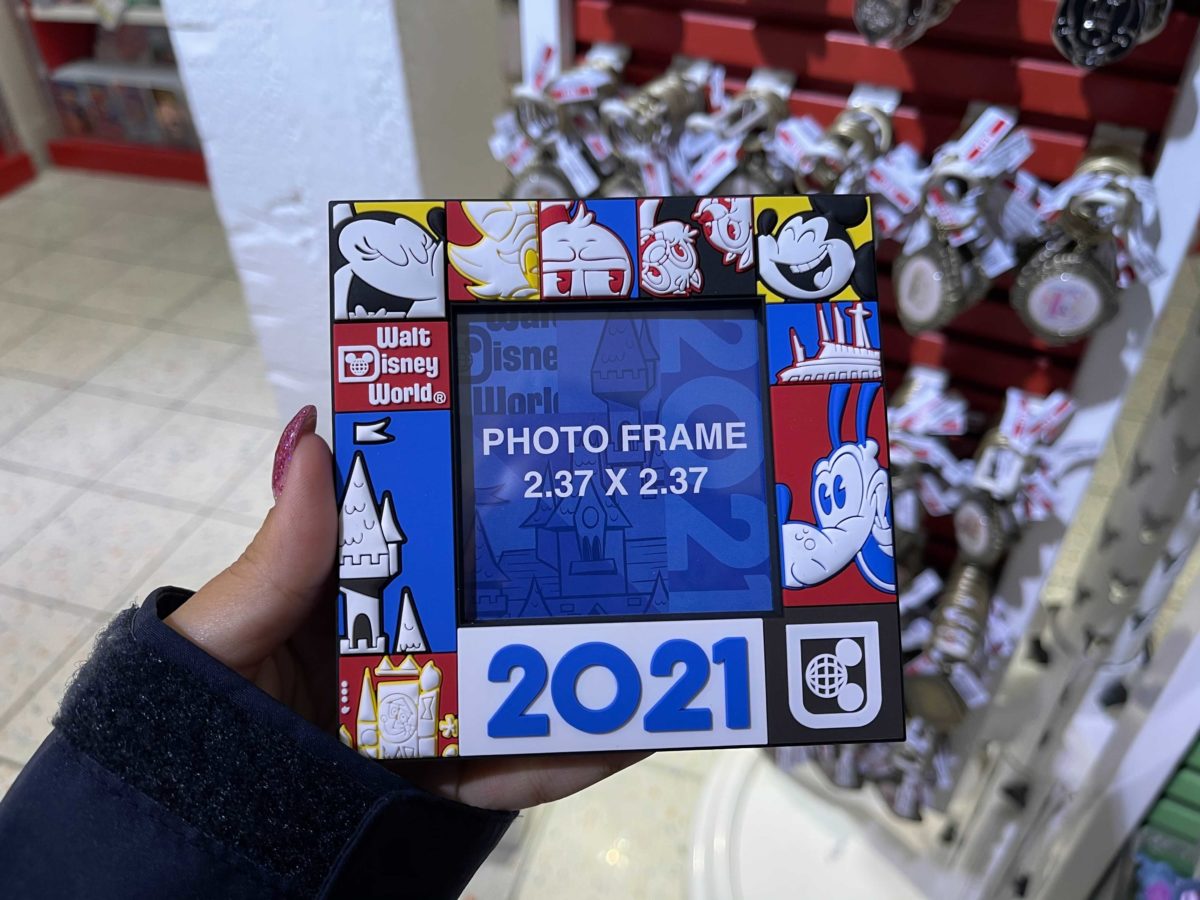 2021-square-photo-frame