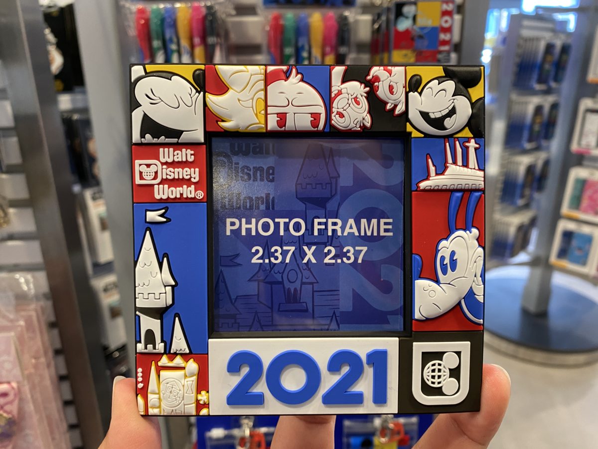 2021-picture-frame-epcot-12032020-1094166