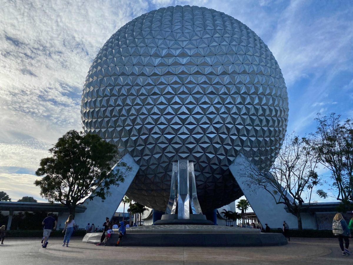 PHOTOS, VIDEO New EPCOT Entrance Fountain Finally Debuts, Walls Down