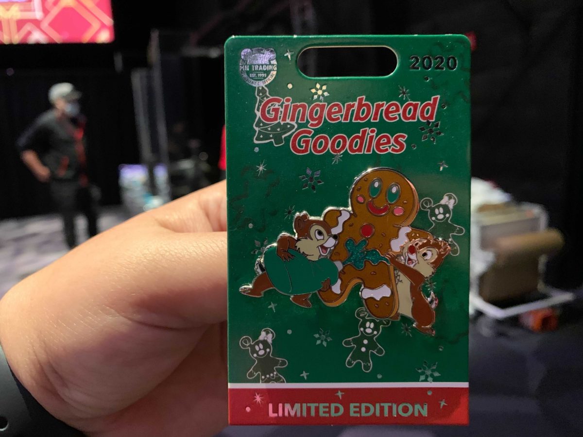 Disney 2020 DCA & Disneyland Hotel Gingerbread Ornament 2 Pin Set LE 1250