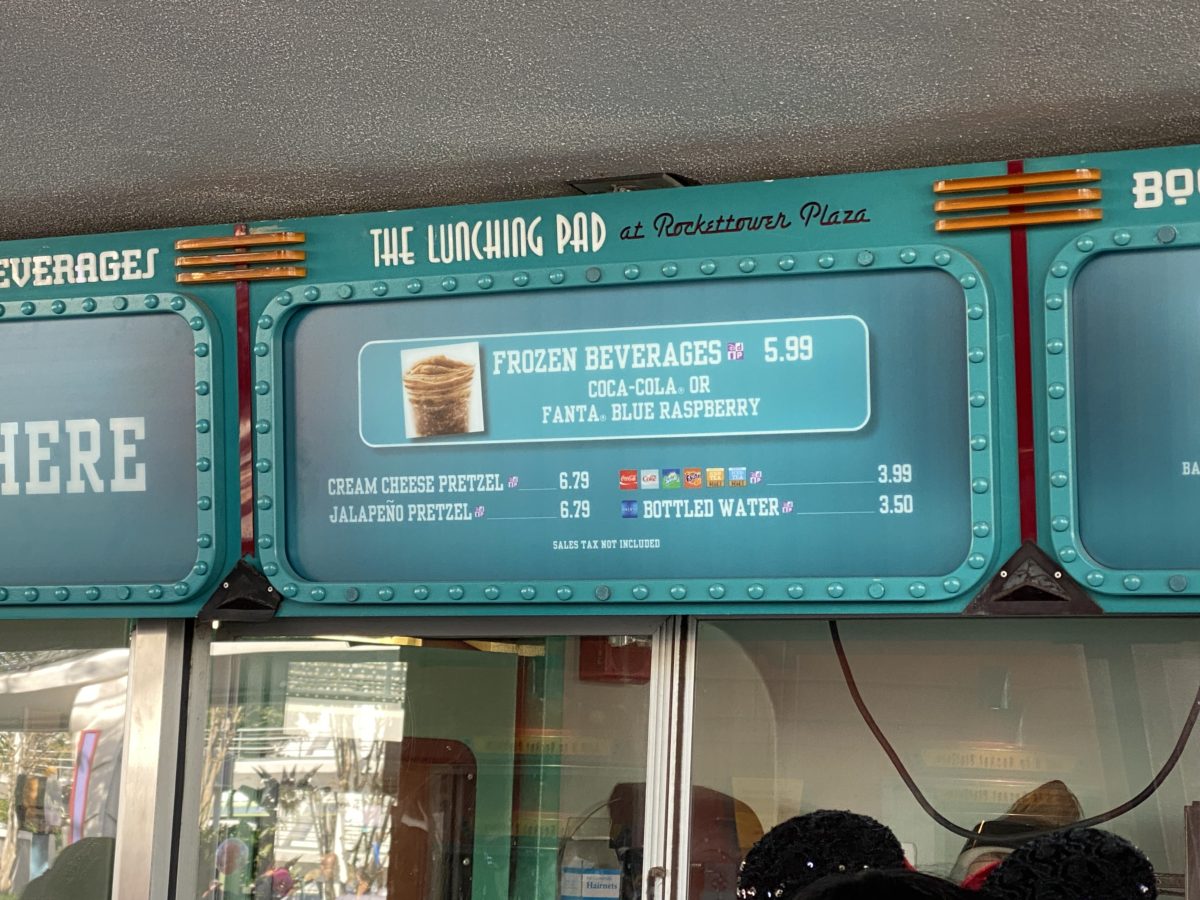 lunching-pad-physical-menu-updated-magic-kingdom-12232020-2510114