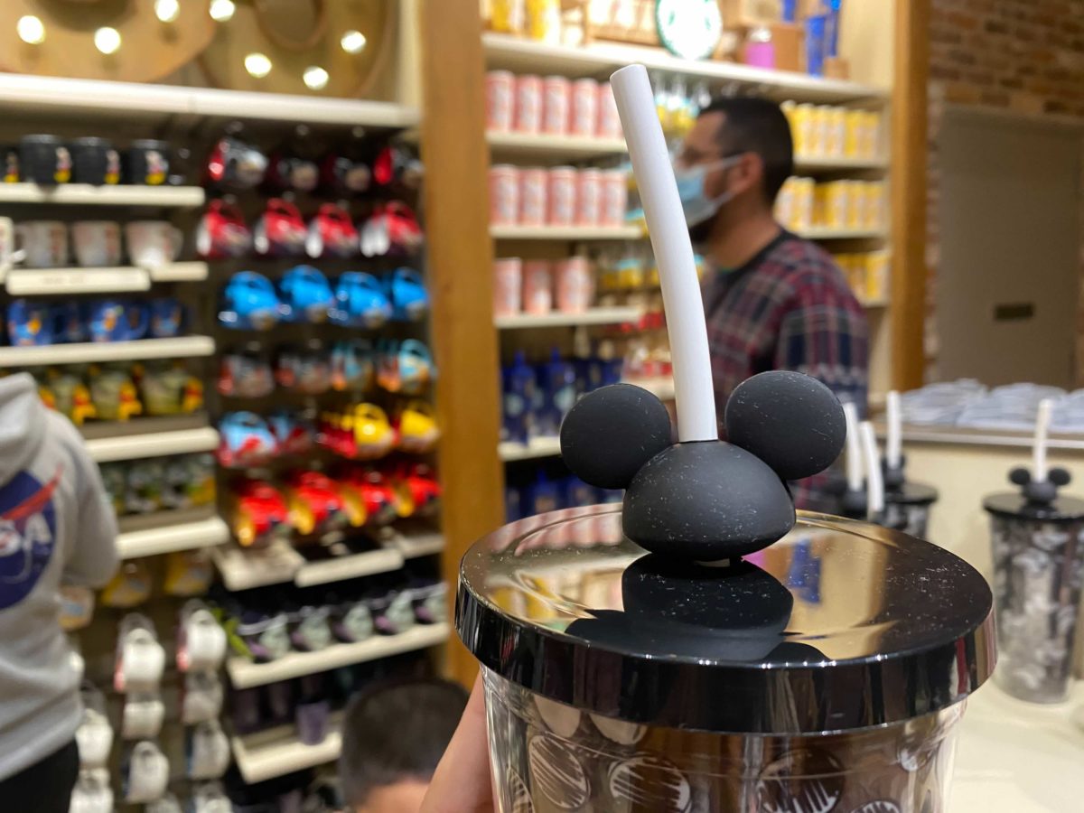 mickey-sketch-sipper-3