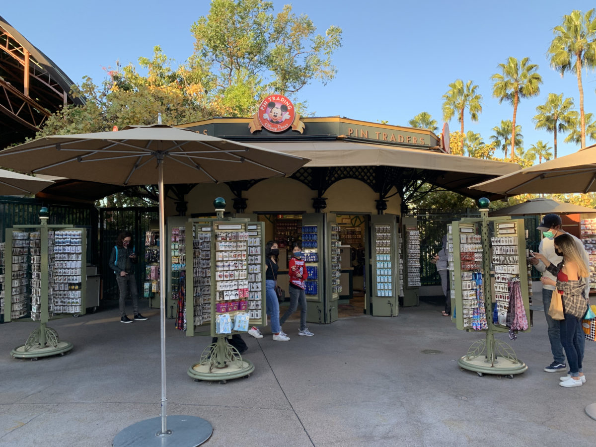 pin-traders-december-2020